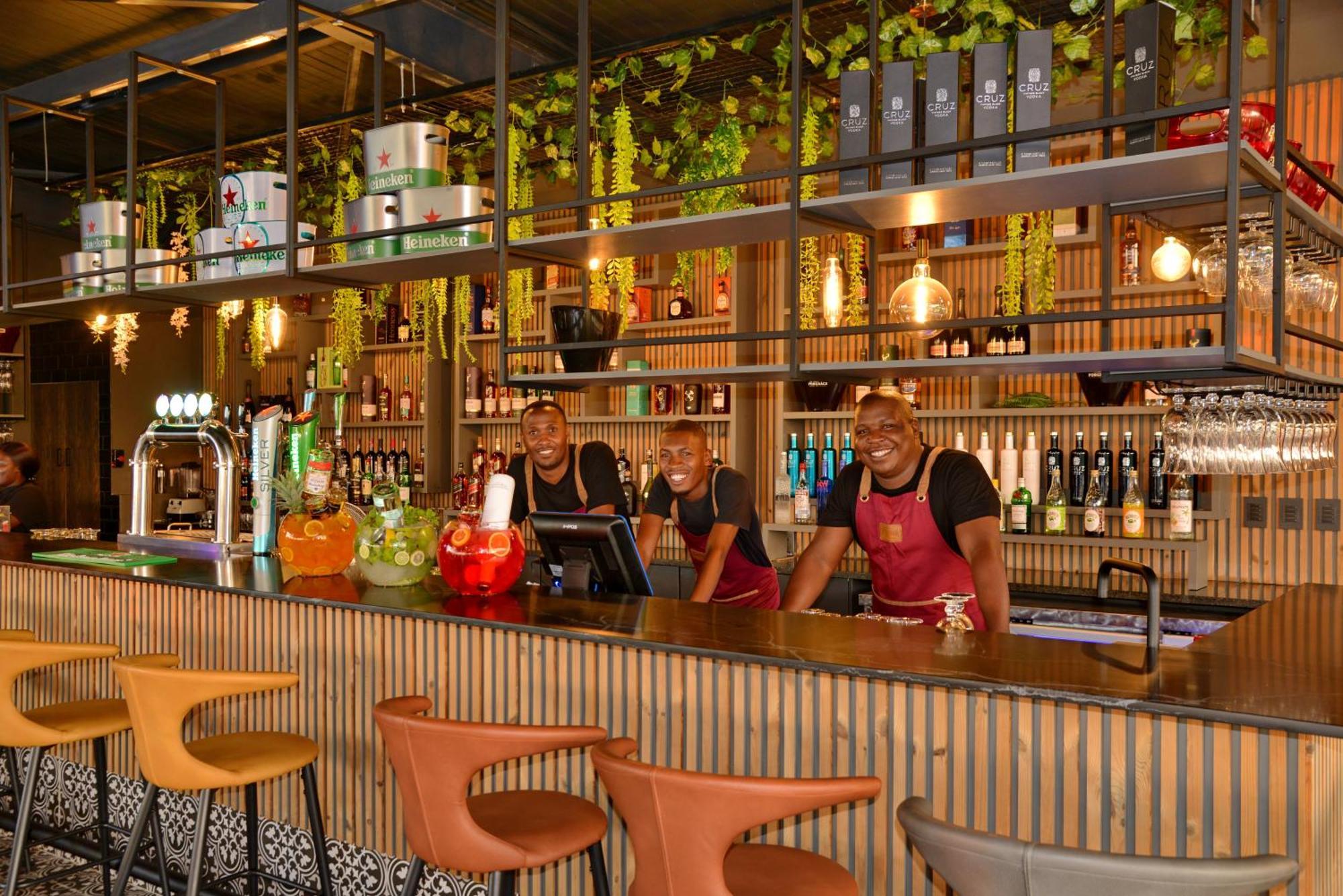 Seasons Golf, Leisure, Spa Hartbeespoort Eksteriør billede